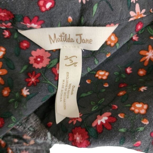 Matilda Jane Peasant Tunic Top Womens Size S Gray Floral Pintuck - Picture 3 of 4